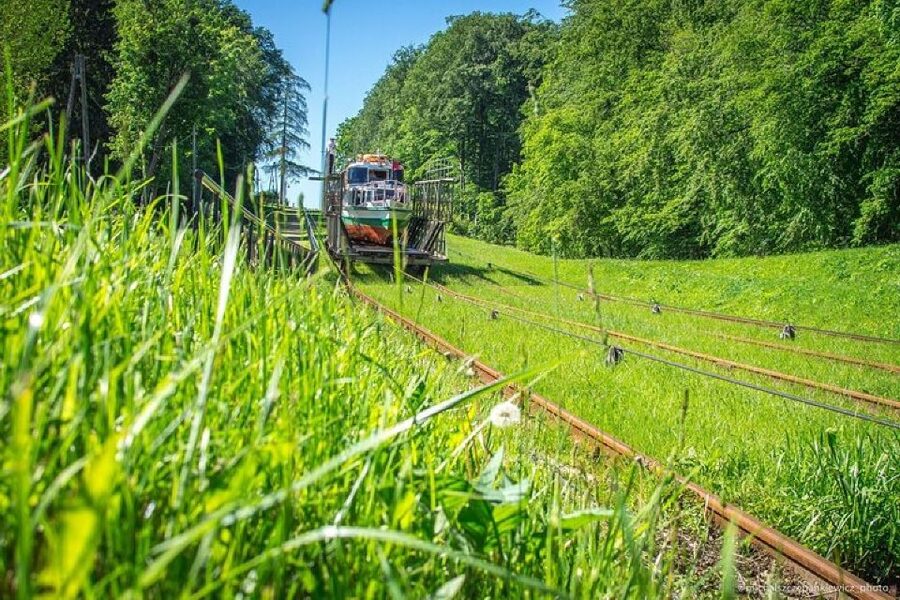 From Gdansk: Elblag Canal Boat Cruise - The drive from Gdansk, Sopot, or Gdynia