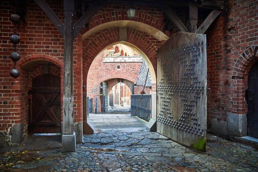 From Gdansk: Half-Day Malbork Castle Tour with Audioguide - Why Malbork Castle is worth the half-day trip