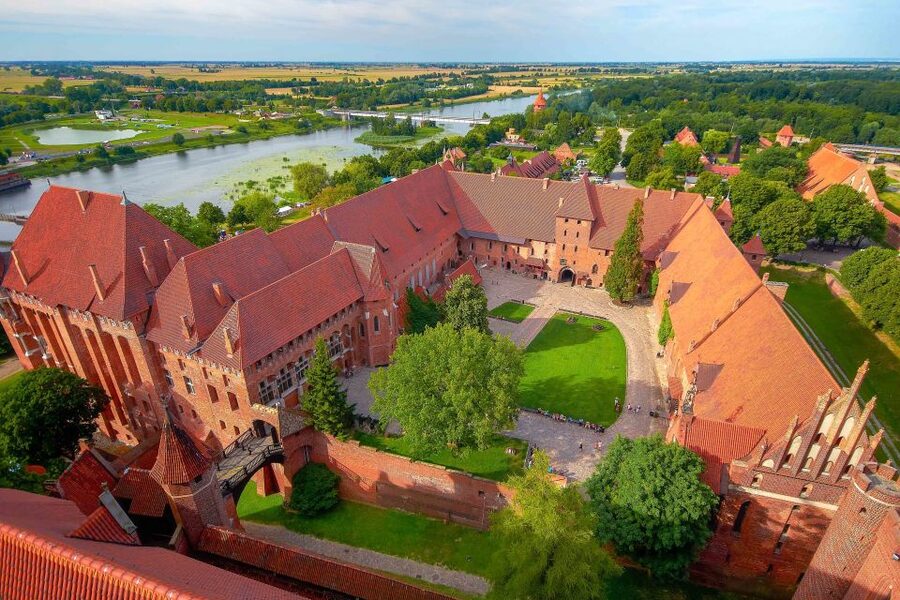 From Gdansk: Malbork Castle Half-Day Private Tour - Timing, walking, and practical limits
