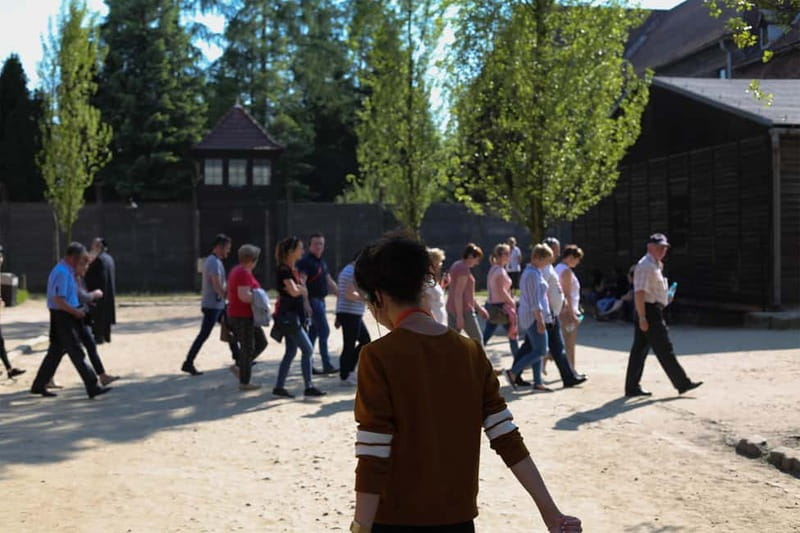 From Krakow: Auschwitz-Birkenau Guided Tour & Pickup Options - The 1.5-hour ride from Krakow