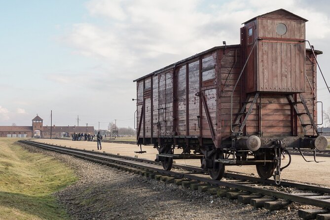 From Krakow: Auschwitz-Birkenau: Guided Tours & Private Transport - Should you book it?