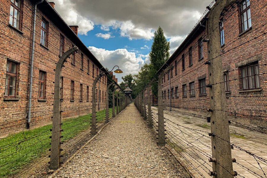 From Krakow: Auschwitz-Birkenau Memorial and Museum Tour - Why Auschwitz Requires More Than a Quick Visit