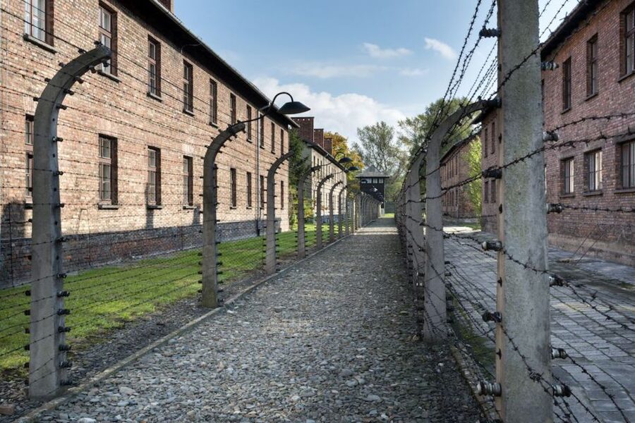 From Krakow: Auschwitz-Birkenau Tour - Why Auschwitz-Birkenau is different from a normal day trip