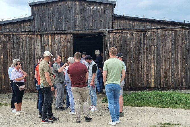 from Kraków: Auschwitz excursion with guaranteed Dutch guide - The early transfer from Kraków to Oświęcim