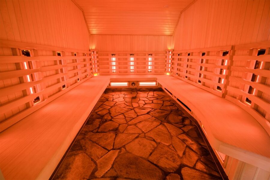 From Krakow: Chocholow Hot Springs Evening or Daytime Ticket - Relaxation areas, saunas, and the terrace