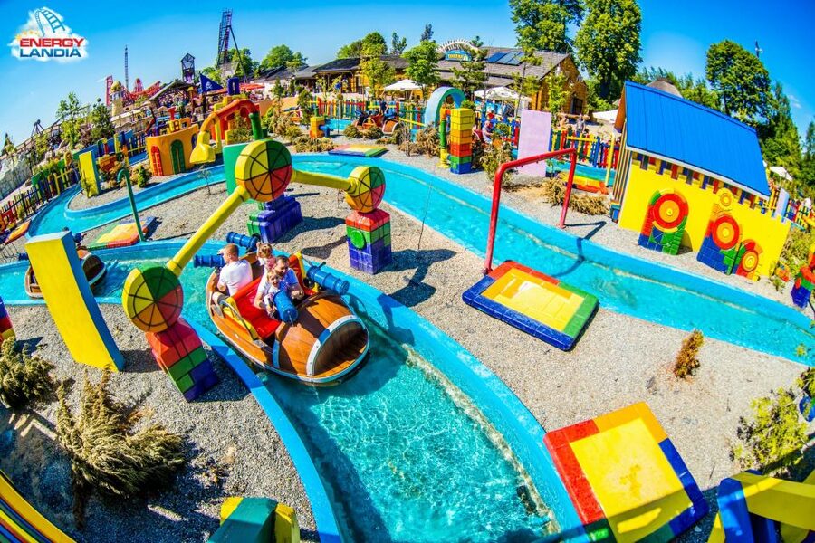 From Krakow: Energylandia Amusement Park Ticket & Transport - What to bring and how to plan the day
