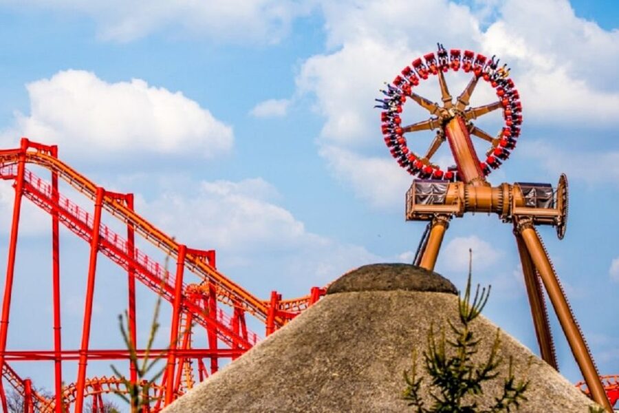 From Kraków: Energylandia Amusement Park Transfer and Entry - A good match for families and mixed-age groups