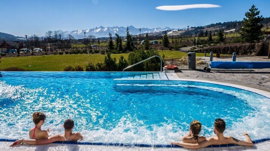 From Krakow: Off-road adventure and relax at thermal baths - A full mountain day from Krakow
