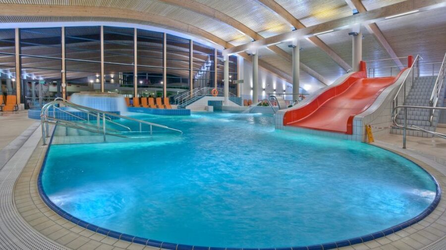 From Kraków; to Białka Thermal Baths private tour - Food, drinks, and a longer break from the pools