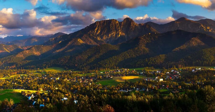From Krakow: Tour to Zakopane with Tasting & Hotel Pickup - Two and a half hours to find your own Zakopane