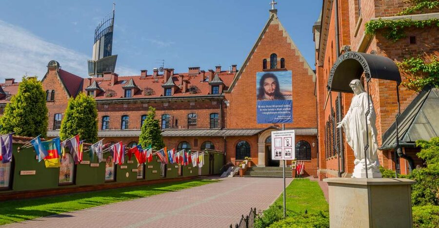 From Krakow: Wadowice & Sanctuary of Divine Mercy Tour - Inside the John Paul II Family Home Museum
