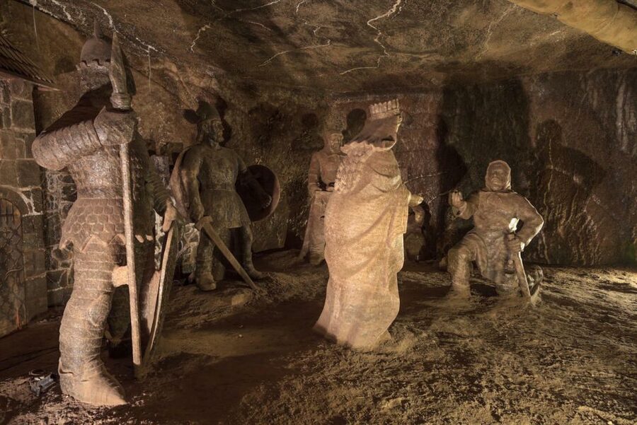 From Krakow: Wieliczka Salt Mine Half-Day Trip with Pickup - The lift out and return to Krakow