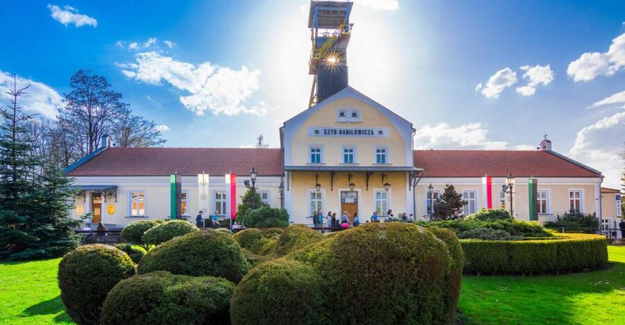 From Krakow: Wieliczka Salt Mine Tour & Skip the Line Ticket - Descending 350 steps into the mine