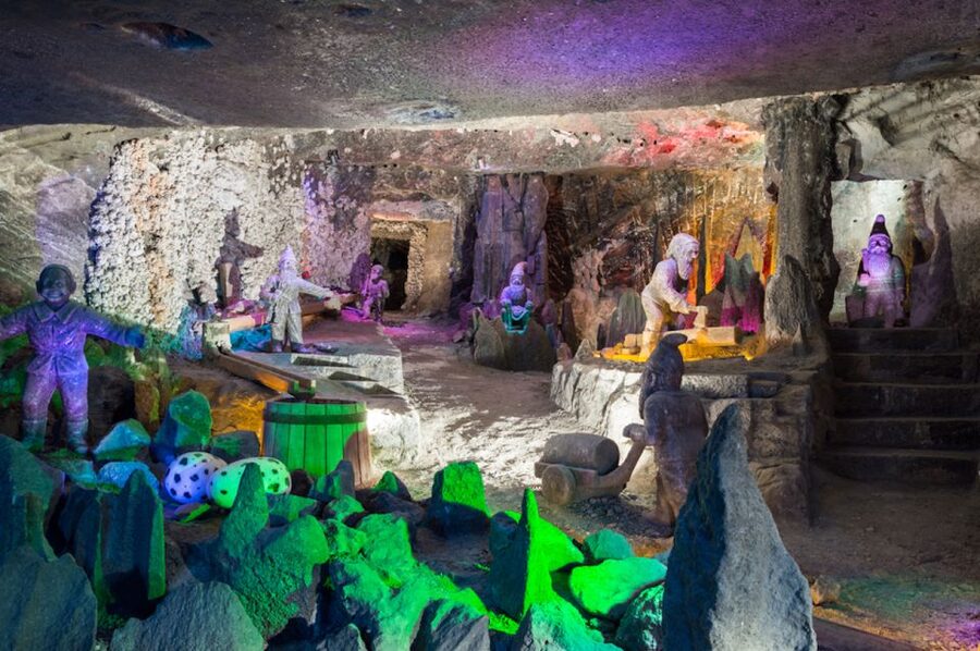 From Krakow: Wieliczka Salt Mine Tour with Guide - Leaving Krakow and Reaching Wieliczka
