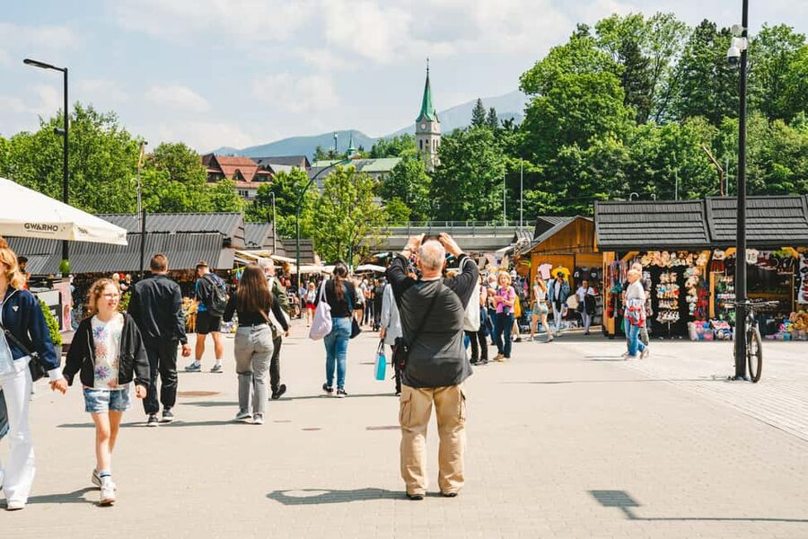 From Kraków: Zakopane & Chochołów A Wooden Jewel of Podhale - Guides, transport, and the rhythm of the day