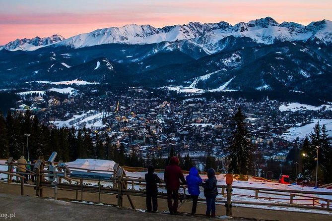 From Krakow: Zakopane Tour, Hot Springs, Cable Car, Local Tasting - The morning ride from Krakow to the mountains