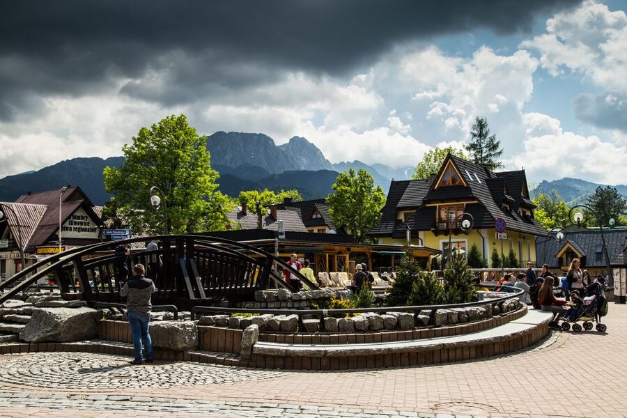 From Krakow: Zakopane Tour with Gubalowka Funicular & Museum - Riding the Gubałówka funicular