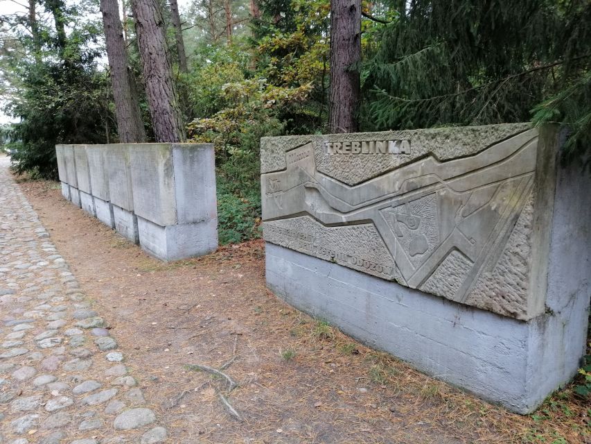 From Warsaw: Guided Tour of Treblinka Camp - Why Treblinka is unlike a conventional museum visit
