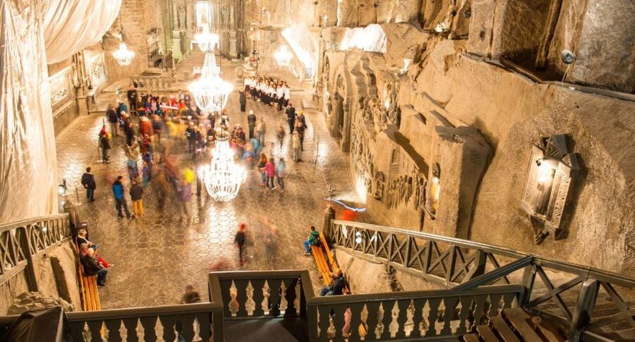 From Warsaw: Guided Tour to Wieliczka Salt Mine and Krakow - The salt chapel and the best visual moments