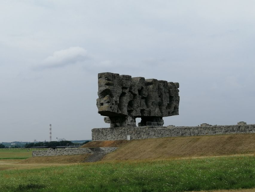 From Warsaw: Lublin and Majdanek State Museum Day Tour - The early pickup and ride from Warsaw