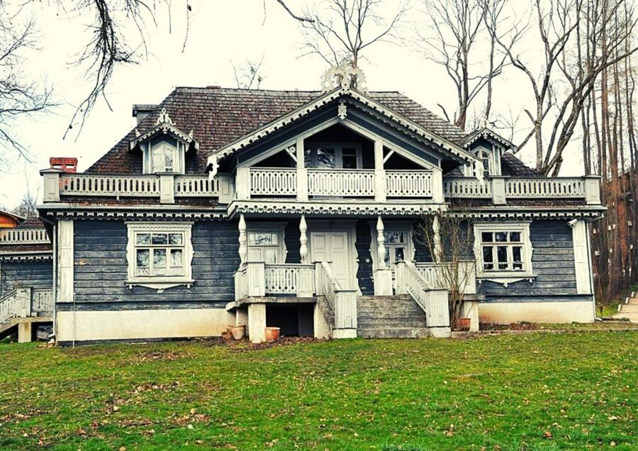 From Warsaw: Small-Group Tour to Bialowieza National Park - Białowieża Towarowa and the Tsar’s railway setting