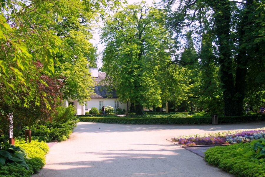 From Warsaw: Tour to Chopin's Birthplace - Żelazowa Wola - Is $205 per person good value?