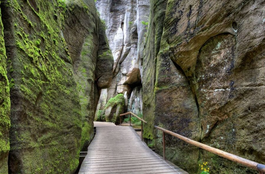 From Wroclaw: Hiking Trail in Rock City Adrspach - How the timing affects the value