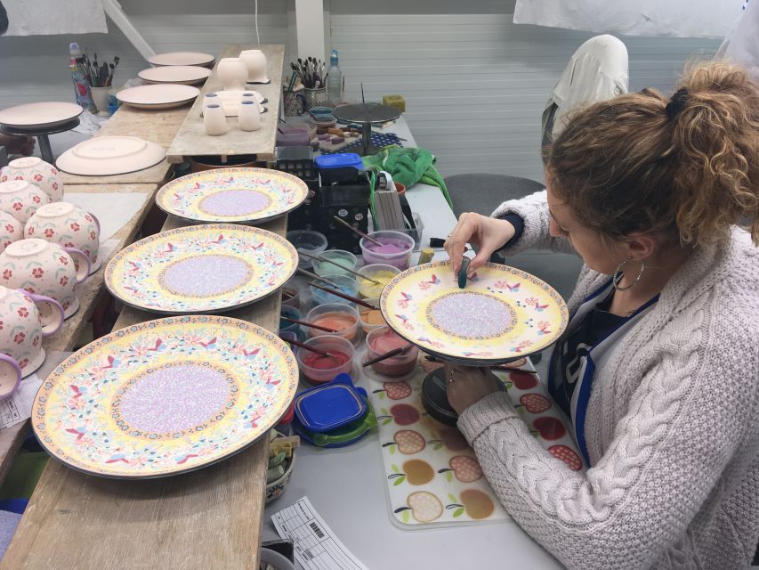 From Wroclaw: Polish Pottery and Jawor Church of Peace Tour - Bolesławiec pottery, from clay to decorated tableware