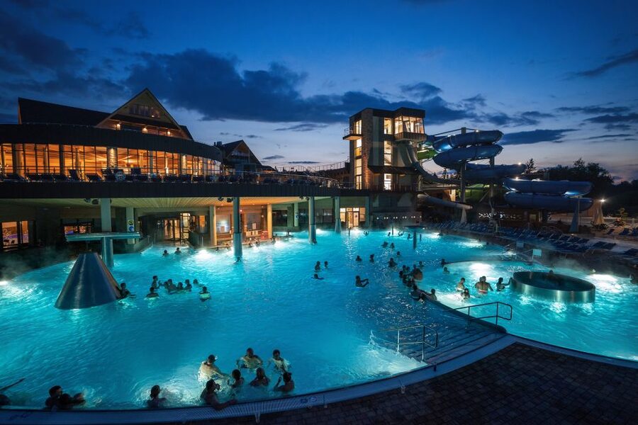 From Zakopane: Chocholow Thermal Baths with Hotel Transfers - The ride from Zakopane takes about 30 minutes