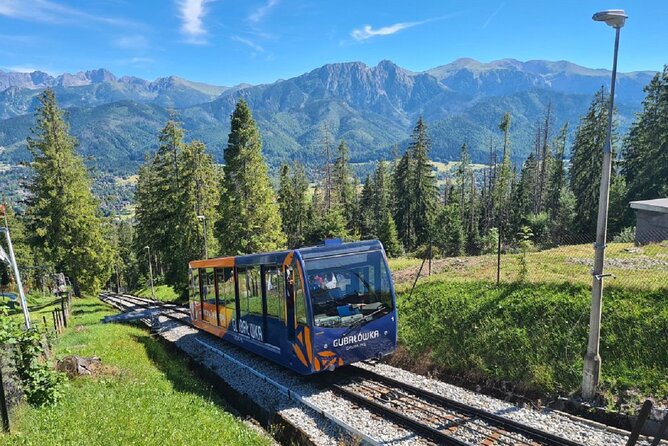 Full-Day Dunajec Rafting and Zakopane Tour from Krakow - The long ride from Krakow
