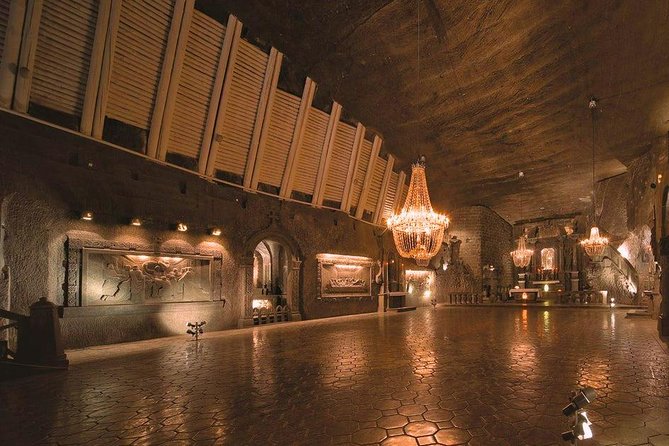 Full-Day Tour of Auschwitz and Wieliczka Salt Mine from Krakow - Why this pairing works in one Krakow day