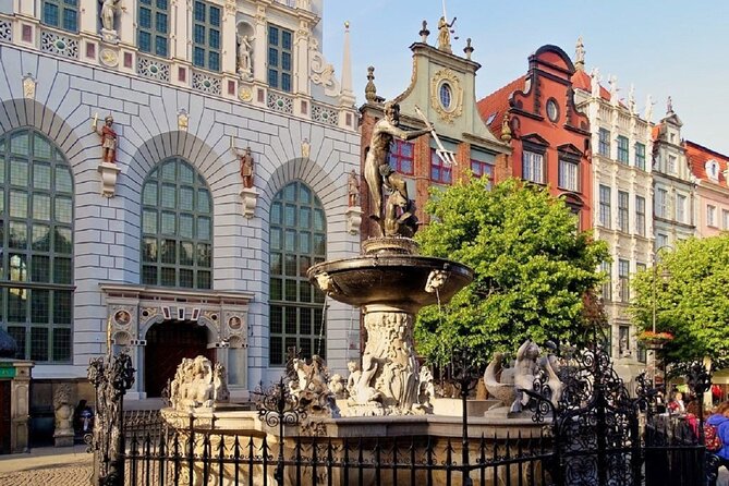 Gdansk and Malbork Castle Small Group Tour from Warsaw with Lunch - Sopot gives you a different kind of afternoon