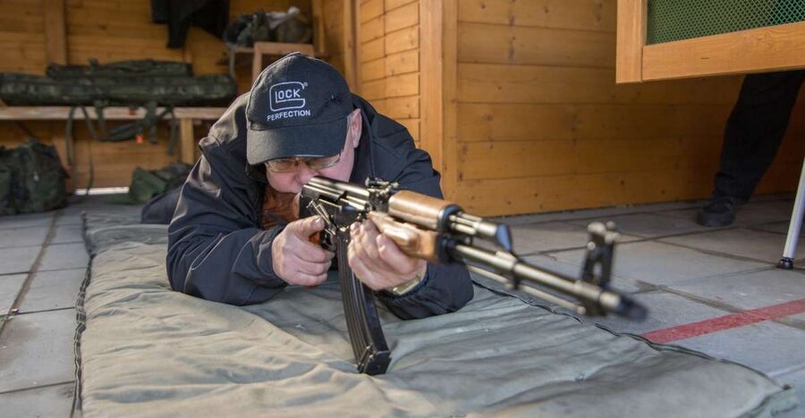 Gdansk: Firearm Shooting Experience with Instructor - Should you book the Gdansk shooting experience?