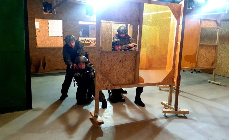 Gdansk: Firearm Shooting Experience with Instructor - Automatic mode is the memorable extra
