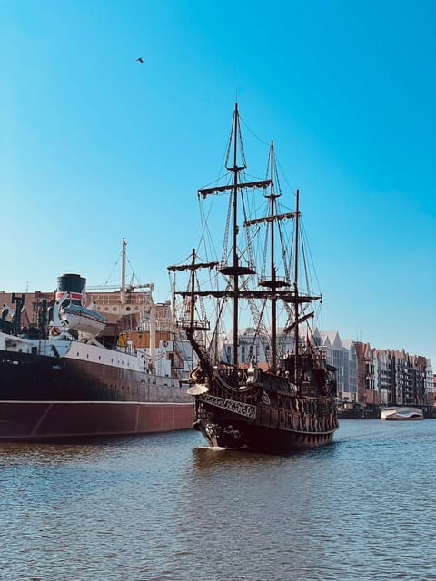 Gdansk: Guided Round-Trip Cruise to Westerplatte - Why the shipyard is the real attraction