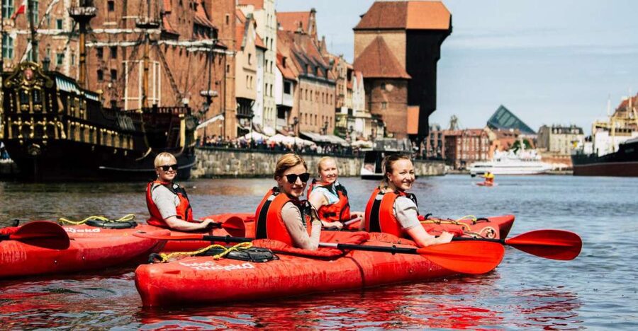 Gdańsk: Islands and Canals Private Kayak Tour - Weather, clothing, and comfort