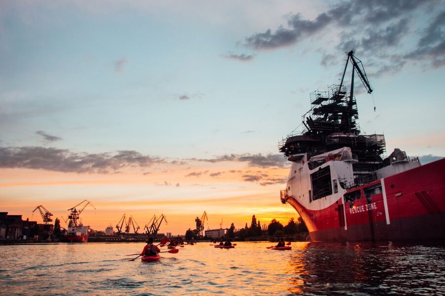 Gdańsk: Islands and Canals Private Kayak Tour - A relaxed pace for beginners