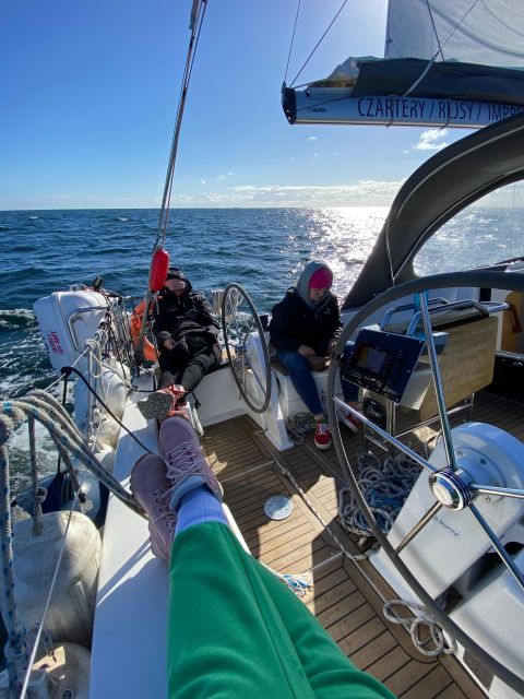 Gdańsk: Motlawa and Port yacht cruise with Welcome Drink - A prosecco or mulled wine break on the water
