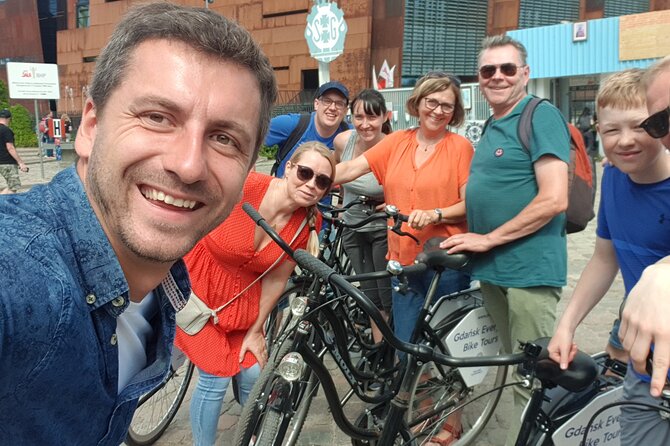 Gdansk Private Bike Tour - Chlebnicka Street and the first look at Main Town