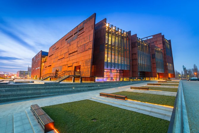 Gdansk Private Communism Tour with Solidarity Center Museum - Key points to know before booking