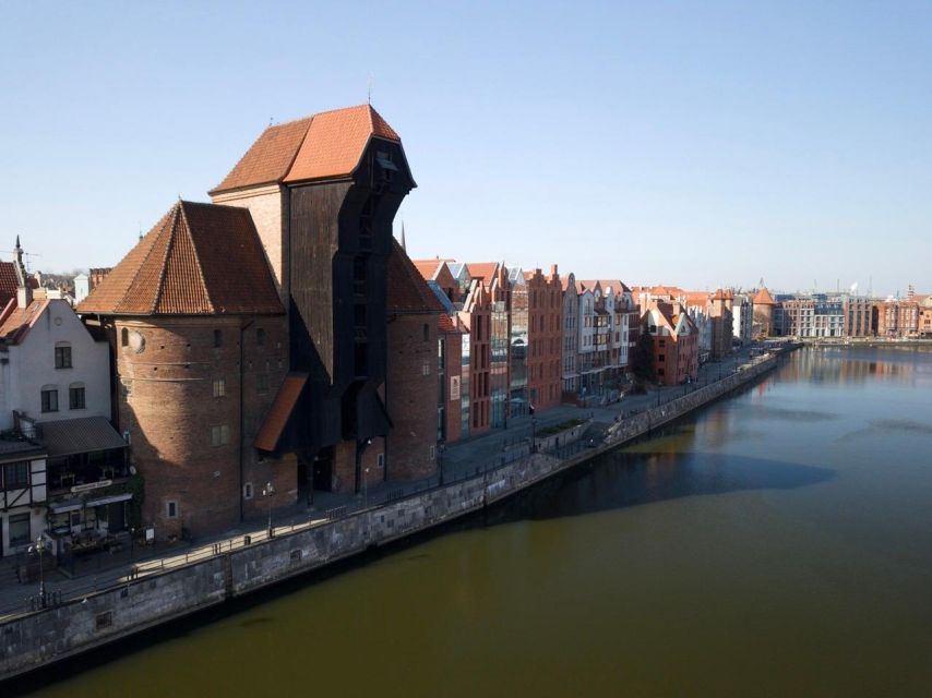 Gdansk: Private Old Town Tour - The Royal Way and Neptune’s Fountain