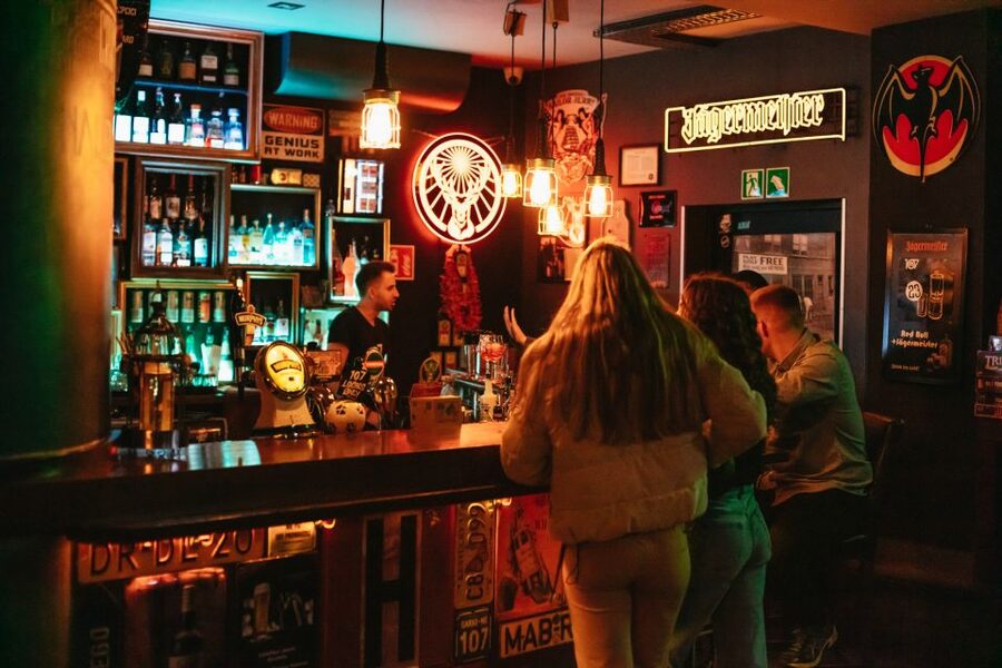 Gdansk: Pub Crawl with Free Drinks - Who should book this night out