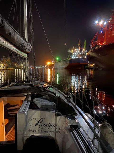 Gdansk: Scenic Evening Yacht Cruise with Welcome Drink - How long the cruise takes and what the price means