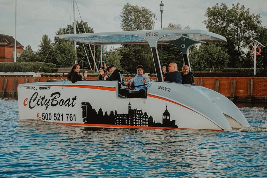 Gdańsk: Sightseeing EcoCruise around the Old Town of Gdansk - Meeting the boat near the Green Bridge