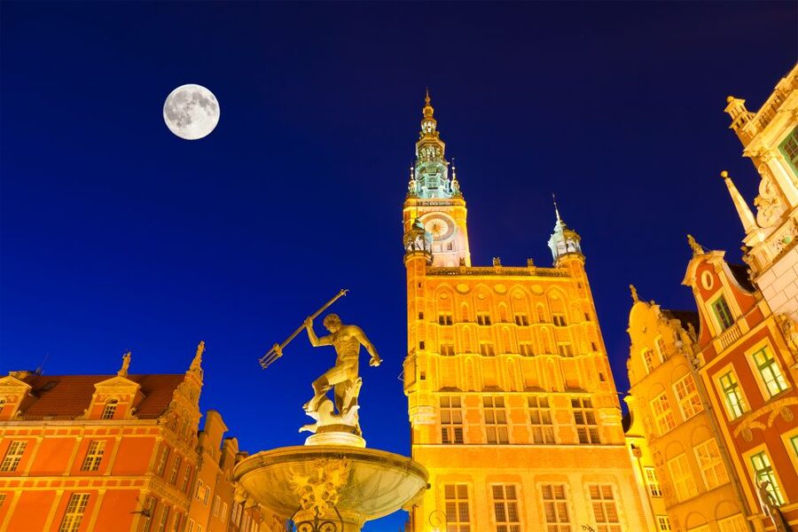 Gdansk: Small Group Walking Tour - The Old Port and the Moltawa River