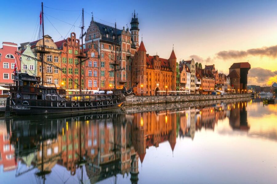 Gdansk: Small Group Walking Tour - Timing, group rules, and practical details