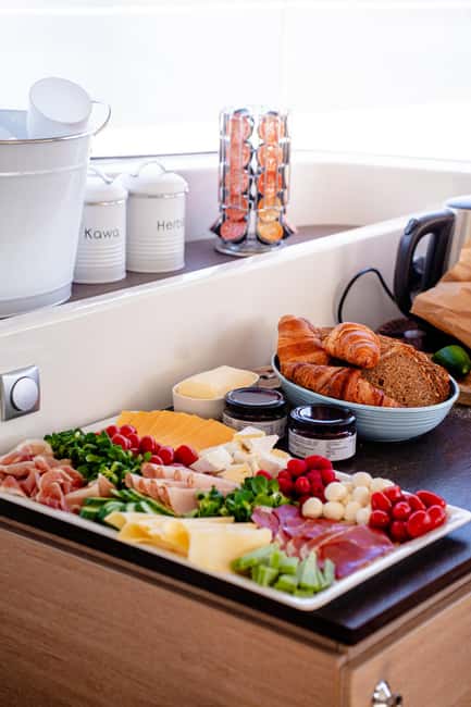 Gdansk/Sopot: Breakfast Cruise on a Catamaran - A calm ride with practical comfort