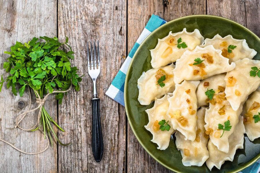 Gdansk Traditional Food Tour with Old Town Sightseeing - What the guide adds to the experience