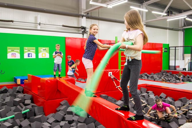 GOjump Kraków-Mateczny Trampoline Park - 1 hour ticket - What your one hour at GOjump actually looks like