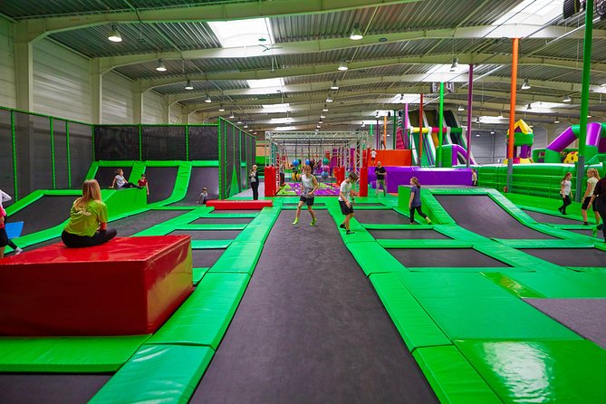 GOjump MEGAPARK Kraków-Sikorki - 1 hour Trampoline Park ticket - Choosing between the park’s attractions